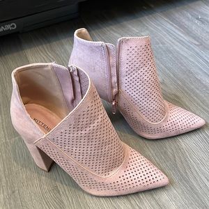 Kittenish Heels size 7.5